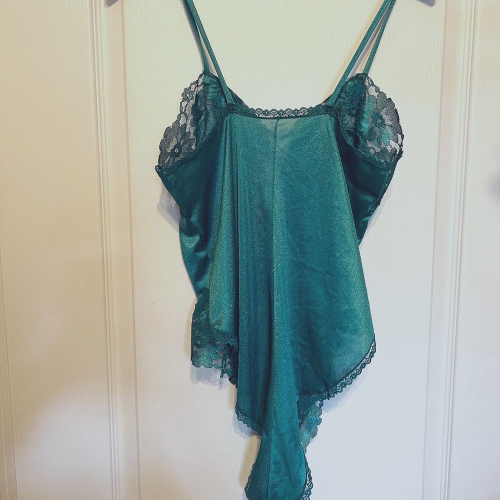 Green 2-Piece Lingerie Set-St. Patrick' Day Surprise-Size Medium-Lace-Sheer-Sexy - Picture 9 of 10